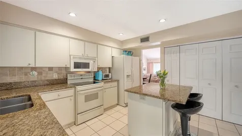 4638 Willow Wood Circle Sarasota FL 34241