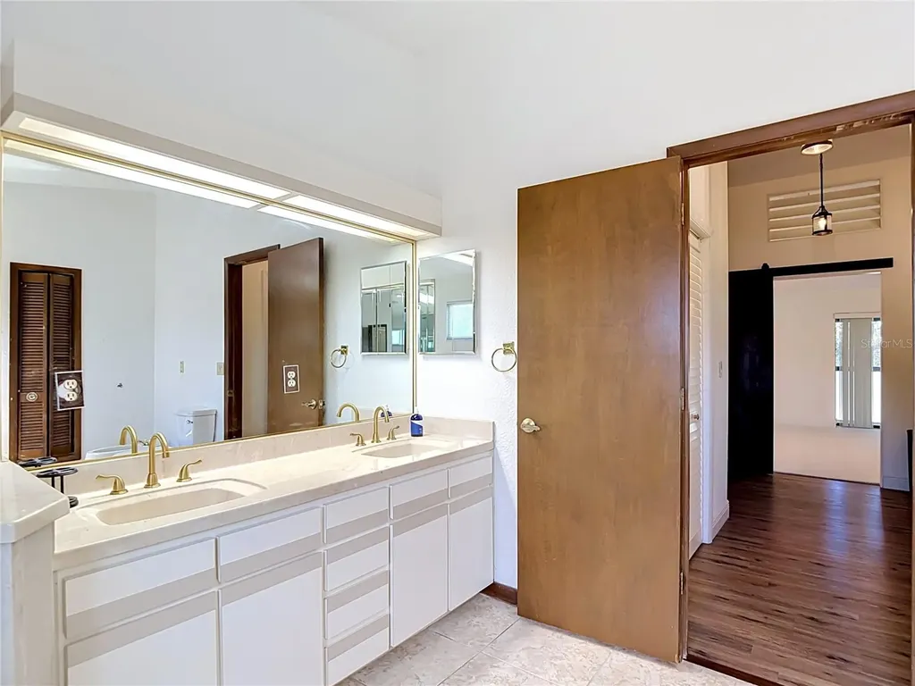 707 Carpenters Way Lakeland FL 33809
