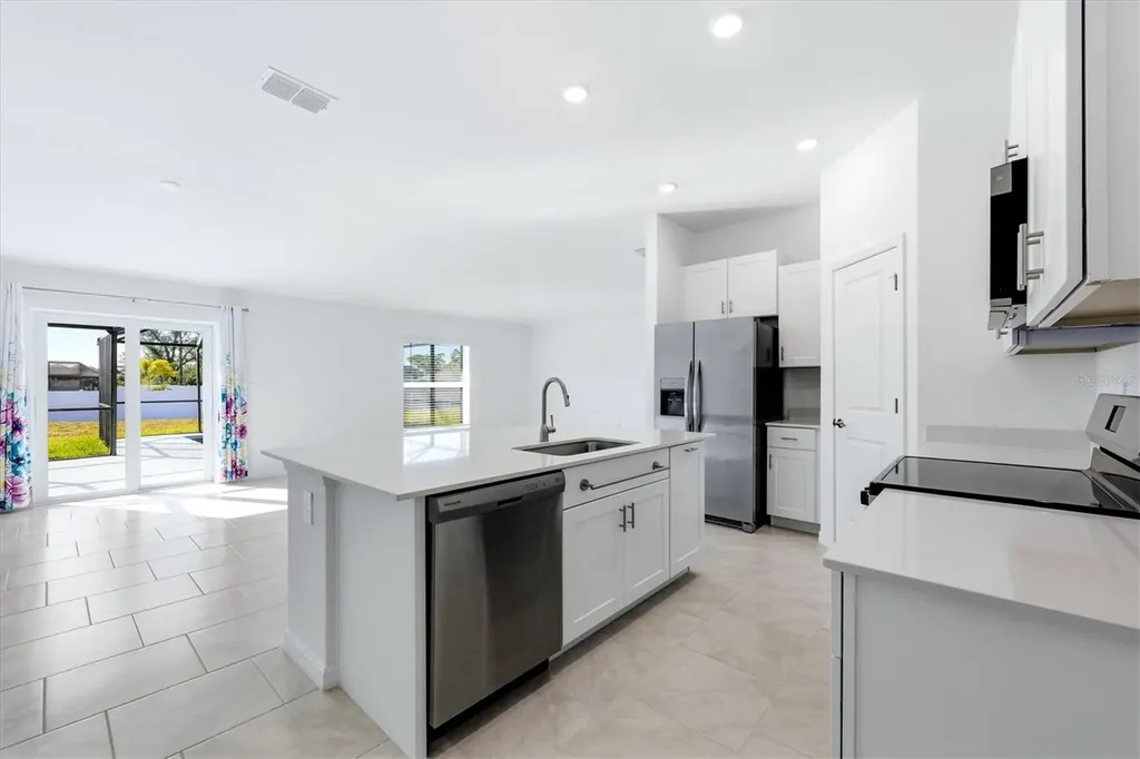 113 Lilyan Court Rotonda West FL 33947