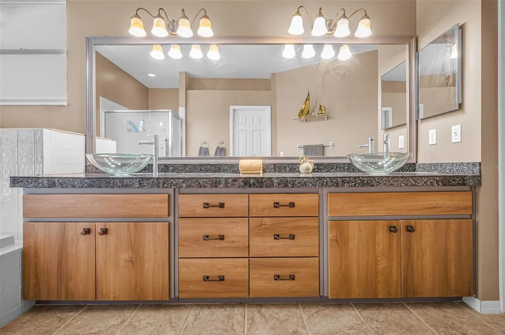 2272 Warwick Drive Oldsmar FL 34677