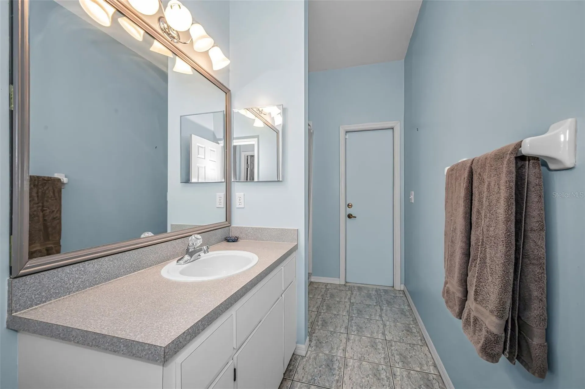 2272 Warwick Drive Oldsmar FL 34677