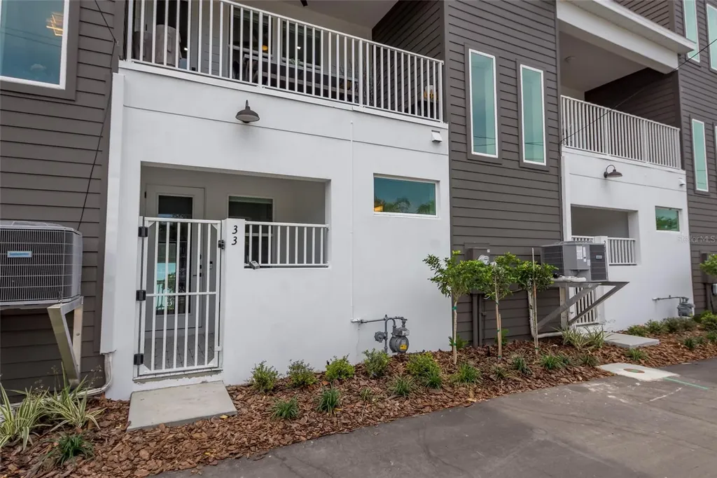 33 29th Street N St Petersburg FL 33713
