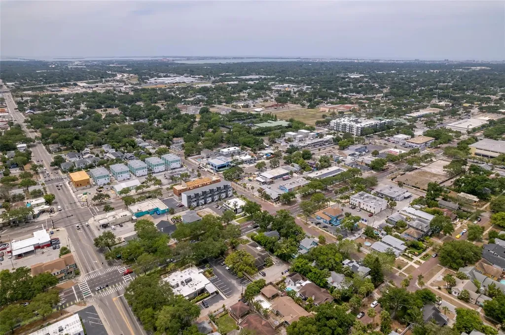 33 29th Street N St Petersburg FL 33713