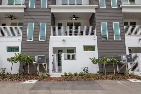33 29th Street N St Petersburg FL 33713