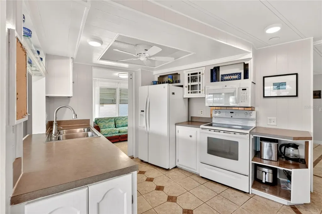 957 Todd Way Tavares FL 32778