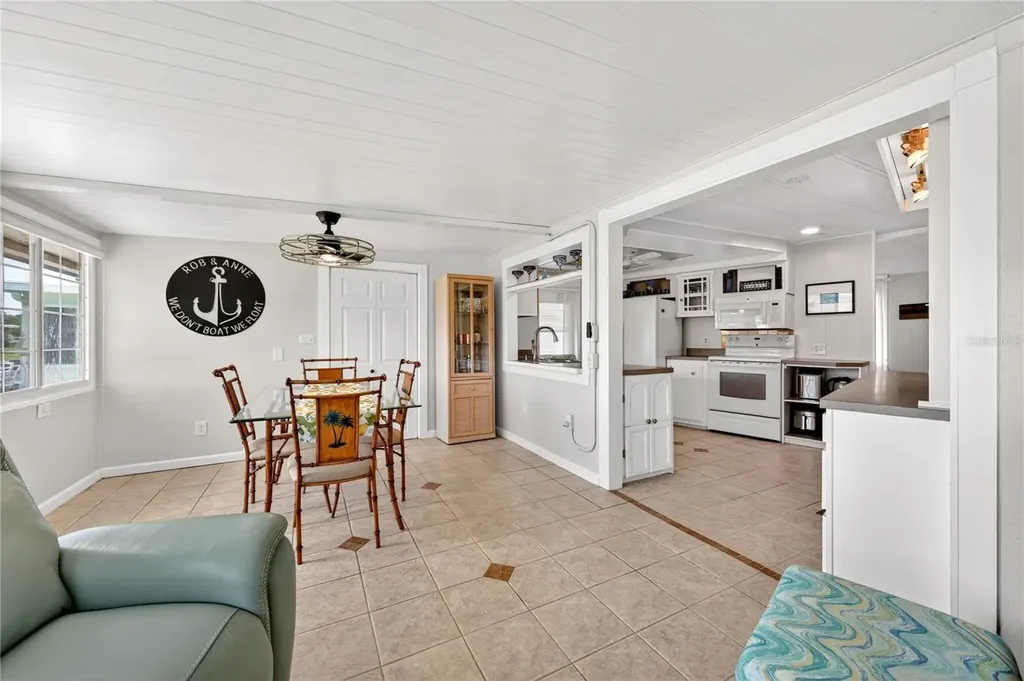 957 Todd Way Tavares FL 32778