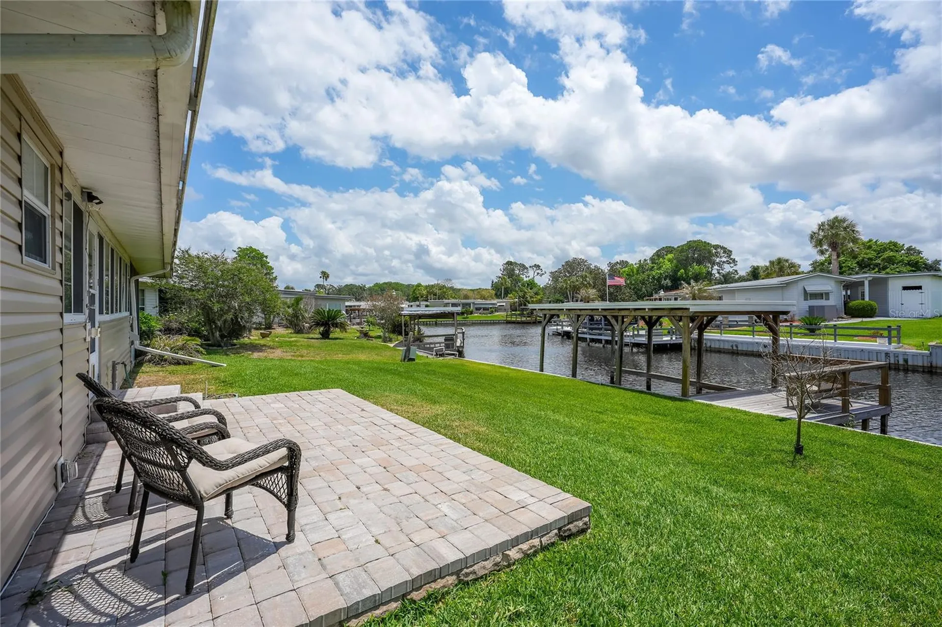 957 Todd Way Tavares FL 32778
