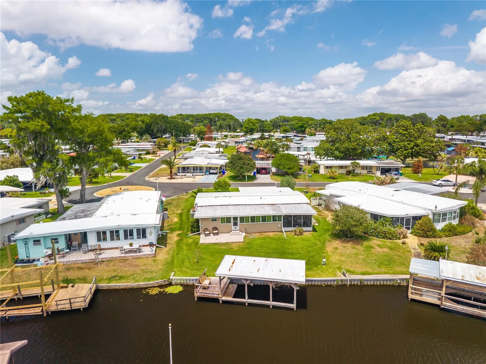 957 Todd Way Tavares FL 32778