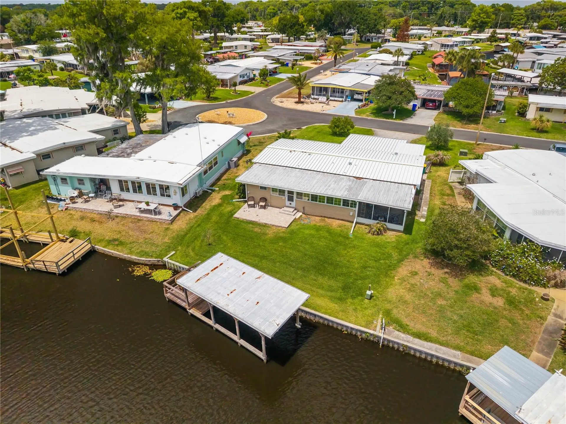 957 Todd Way Tavares FL 32778