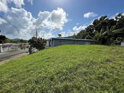 PR-759 (Int) Calle 5 Lote 269 Maunabo PR 00707