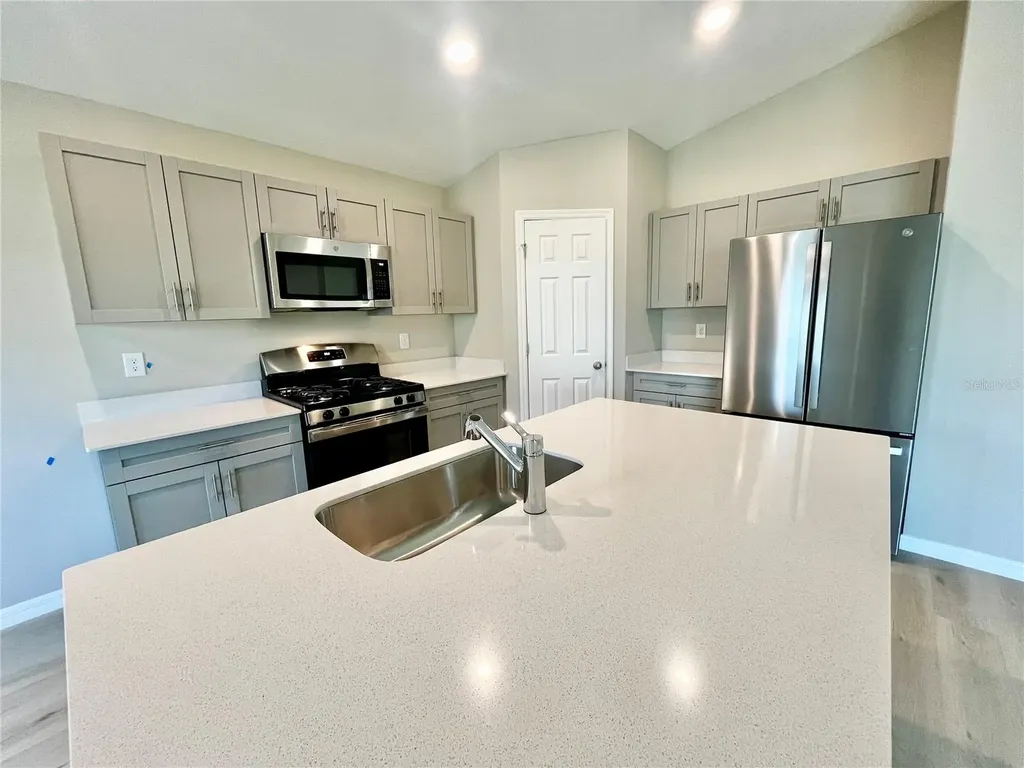 14664 Gallop Run Drive Lithia FL 33547
