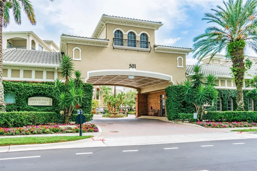 501 Knights Run Avenue Tampa FL 33602