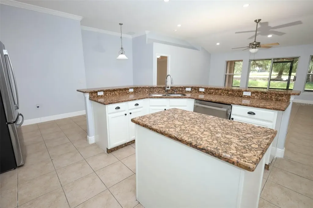 2106 The Oaks Boulevard Kissimmee FL 34746