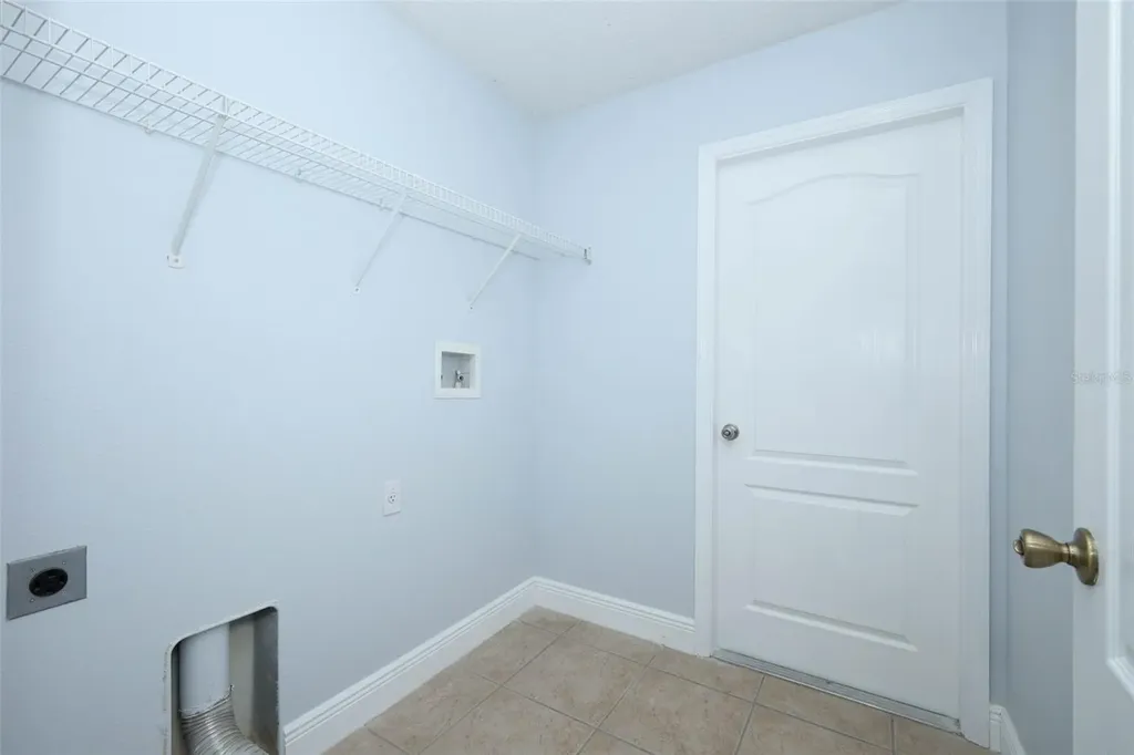 2106 The Oaks Boulevard Kissimmee FL 34746