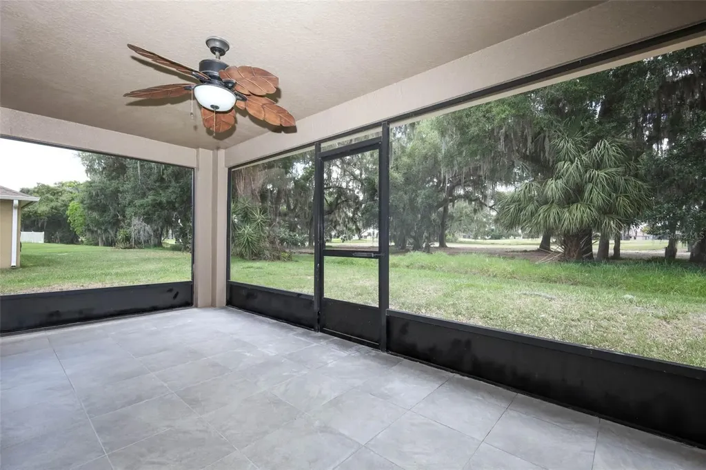 2106 The Oaks Boulevard Kissimmee FL 34746