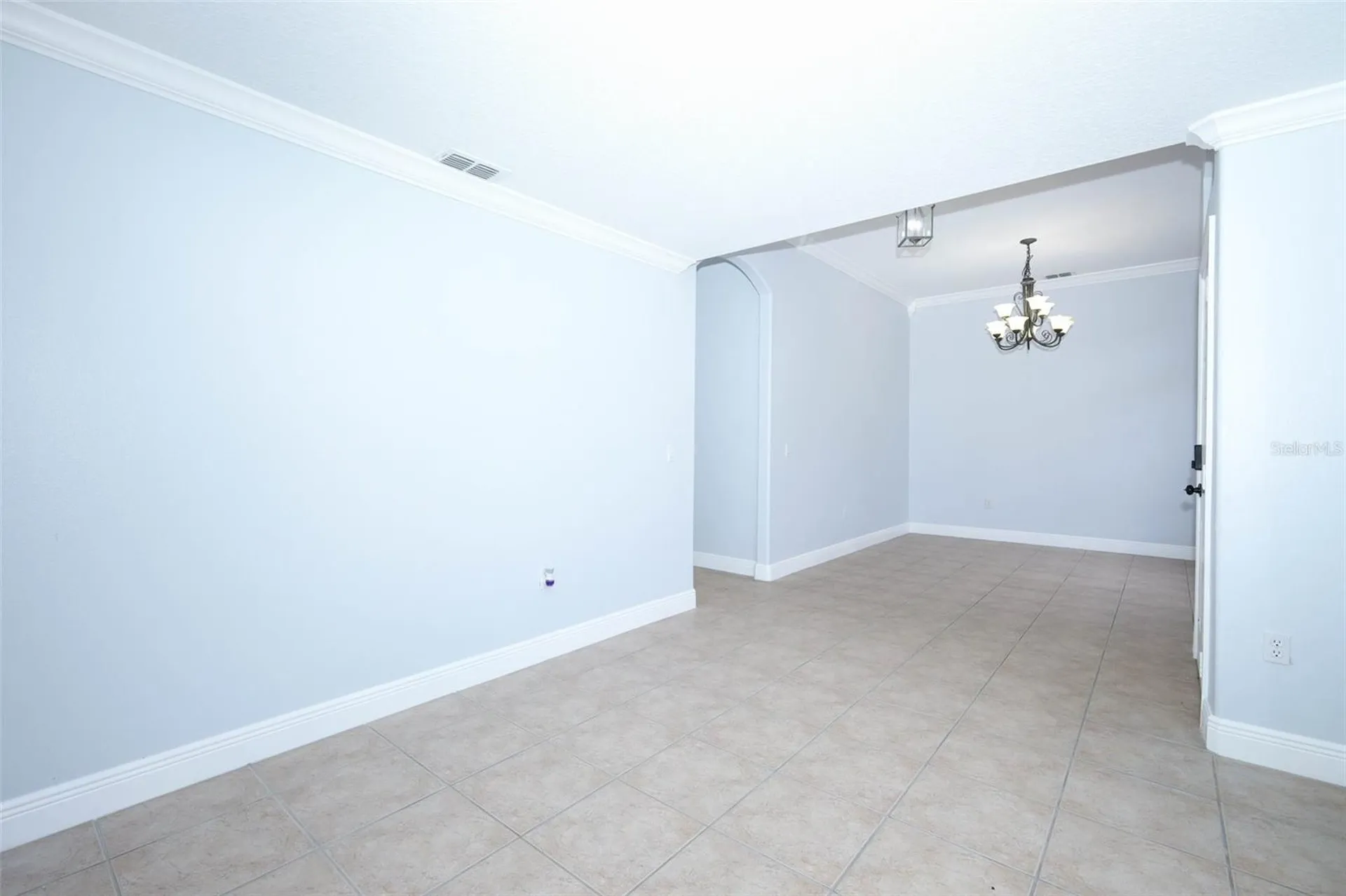 2106 The Oaks Boulevard Kissimmee FL 34746