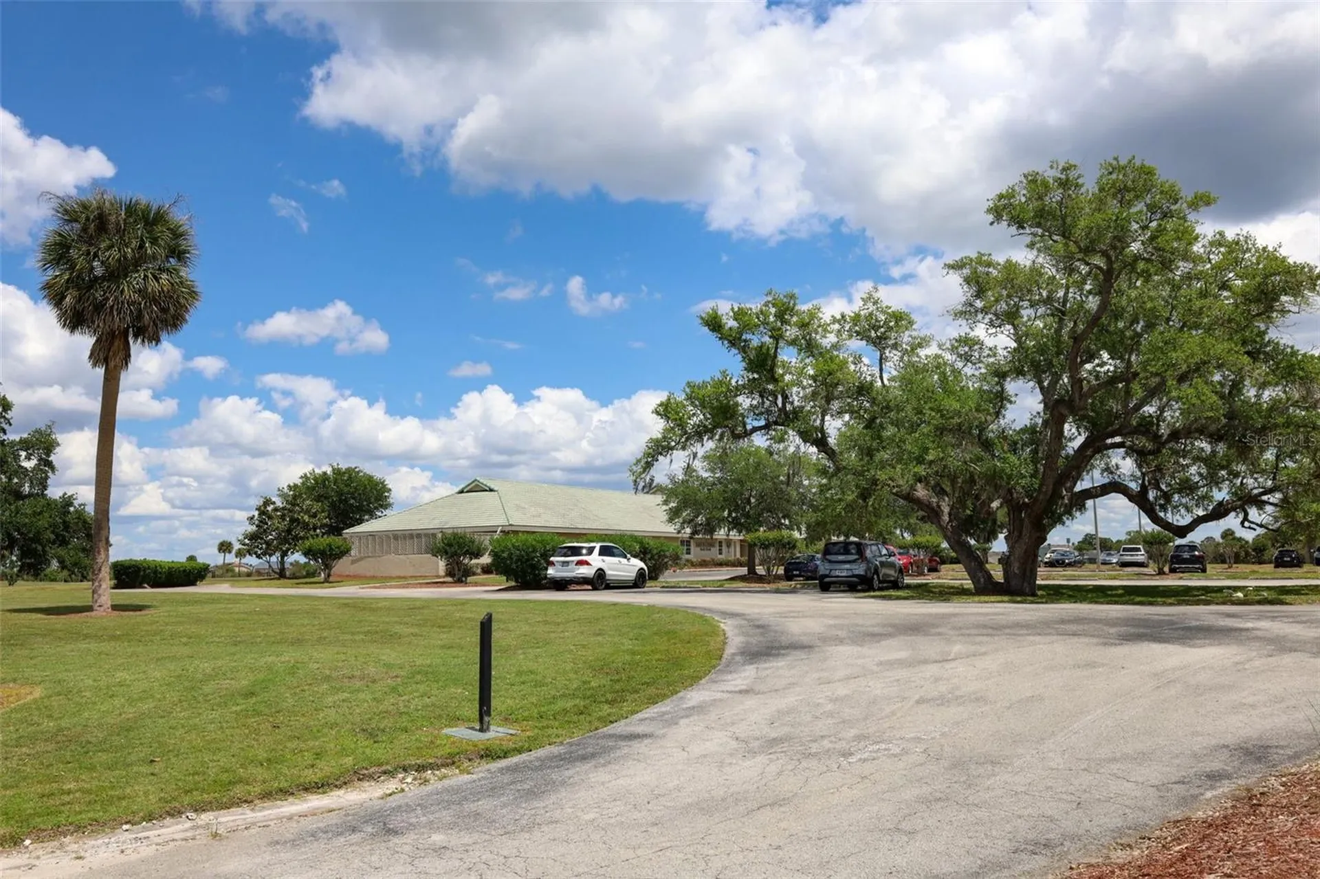 2106 The Oaks Boulevard Kissimmee FL 34746