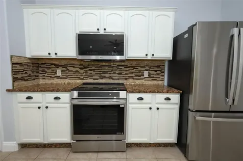 2106 The Oaks Boulevard Kissimmee FL 34746