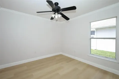 2106 The Oaks Boulevard Kissimmee FL 34746