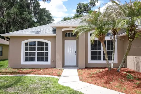 2106 The Oaks Boulevard Kissimmee FL 34746