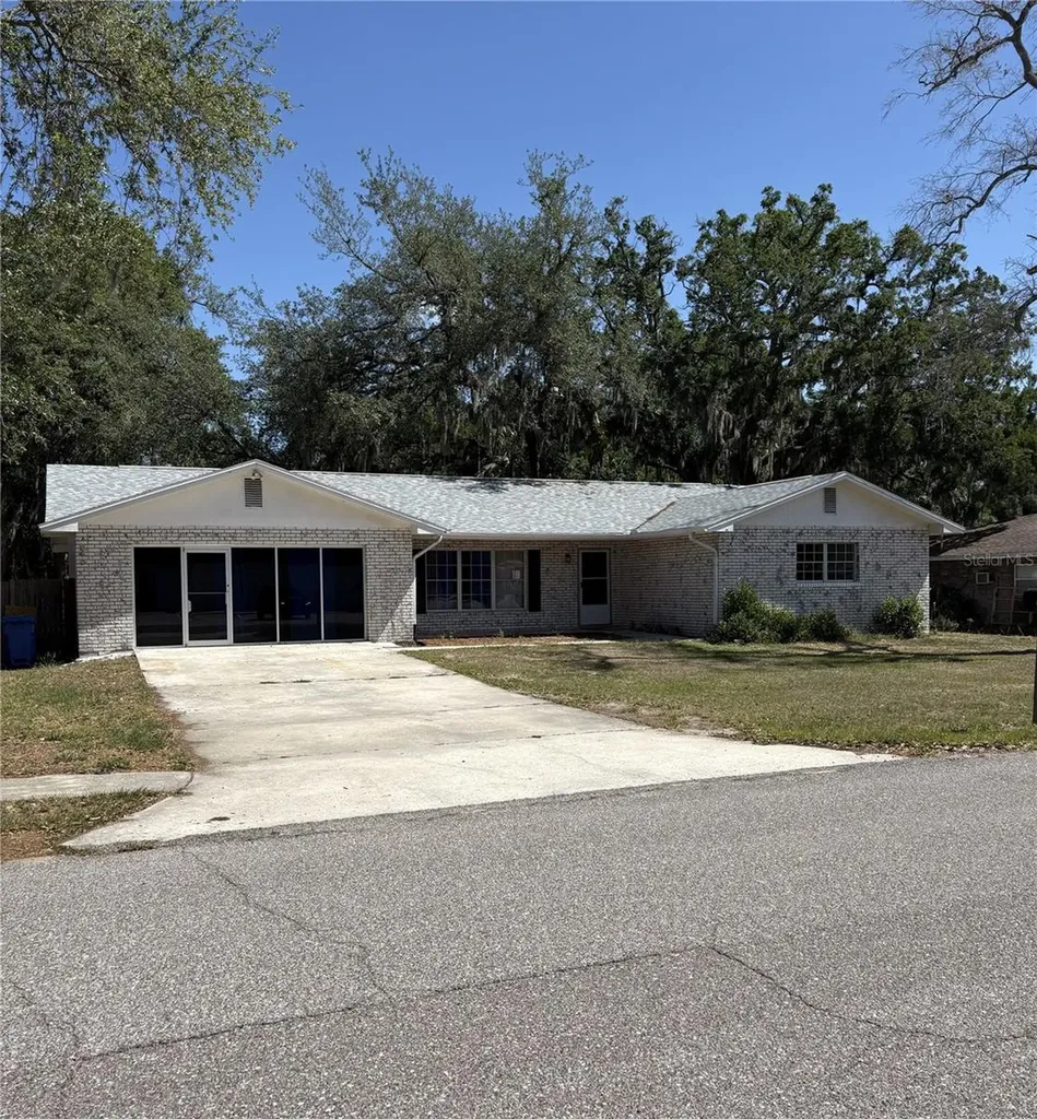 1214 Mitchell Street Brandon FL 33511
