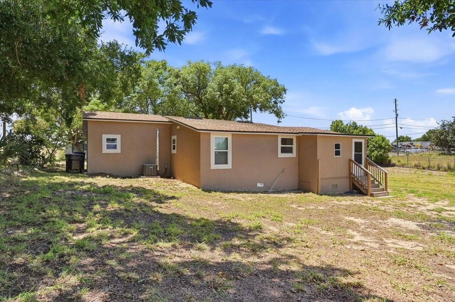 13 E 8th Street Frostproof FL 33843
