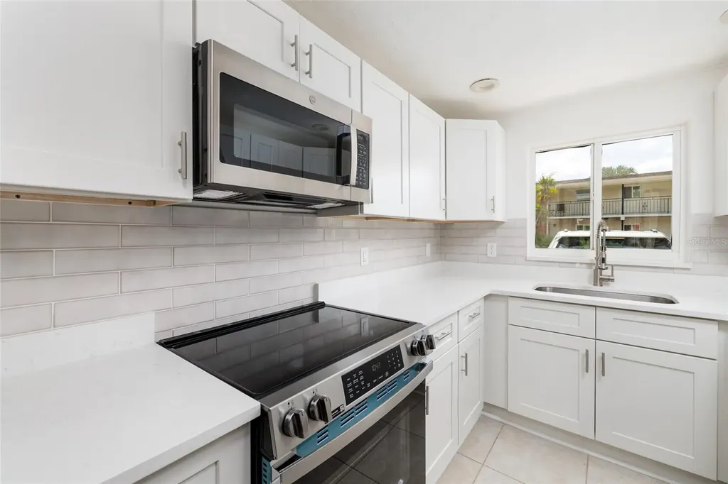 4550 Overlook Drive NE St Petersburg FL 33703