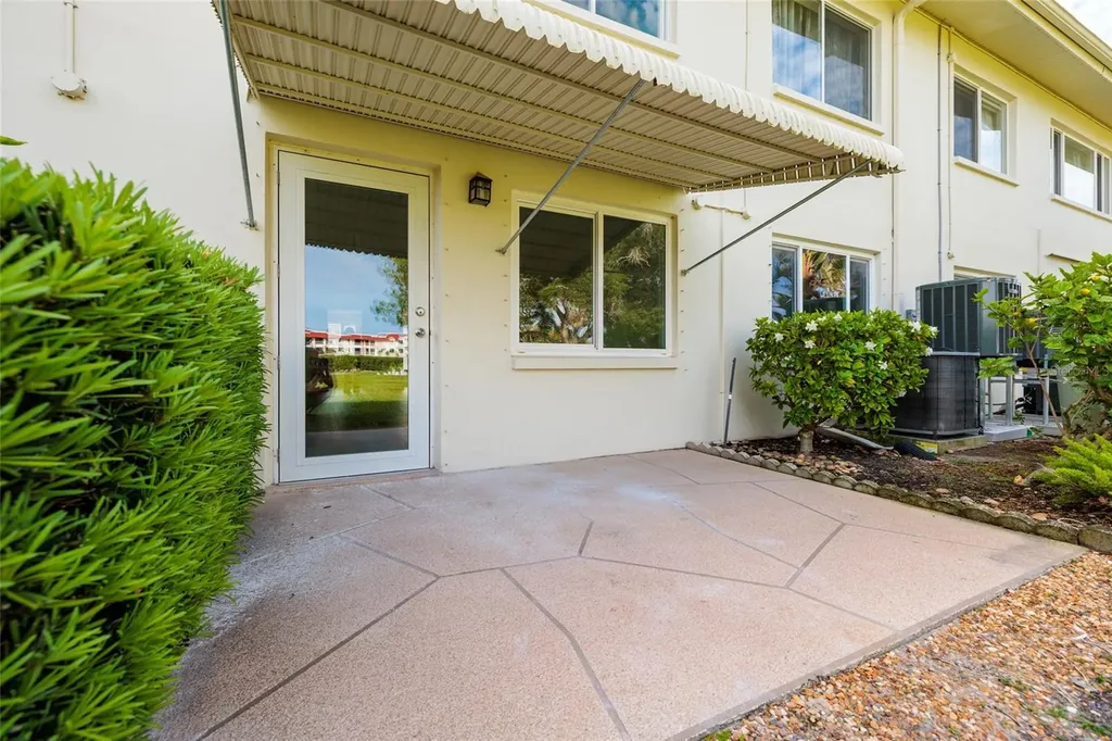 4550 Overlook Drive NE St Petersburg FL 33703