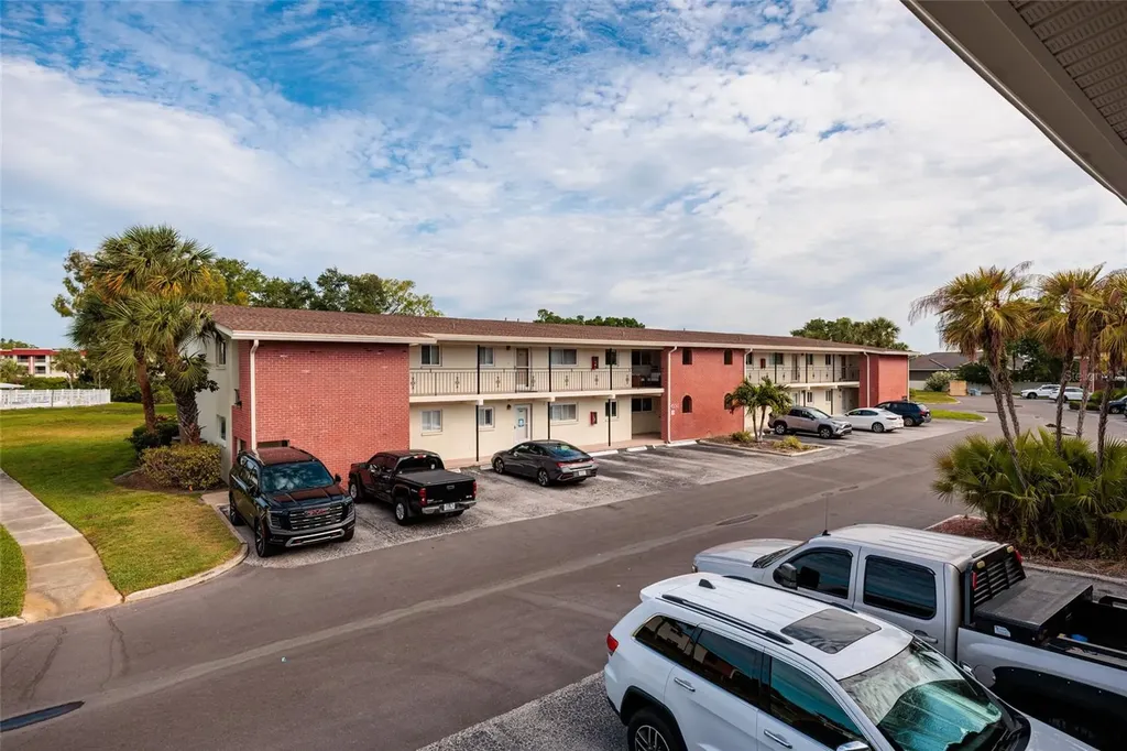 4550 Overlook Drive NE St Petersburg FL 33703