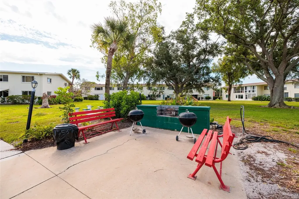 4550 Overlook Drive NE St Petersburg FL 33703
