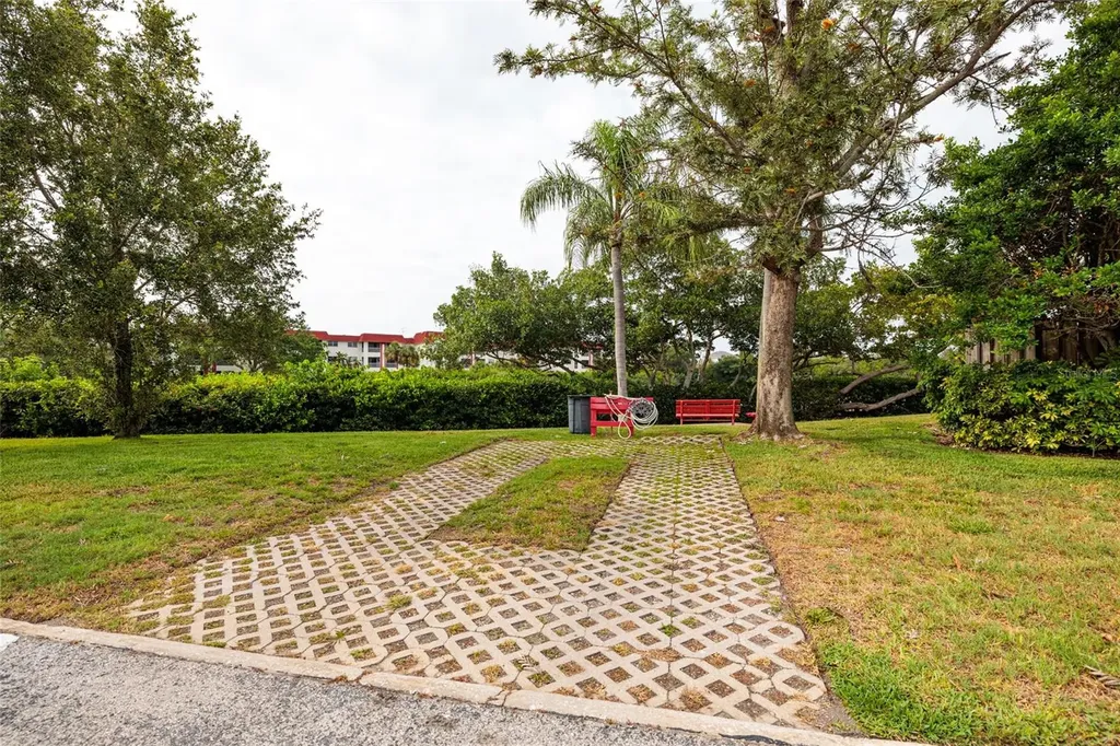 4550 Overlook Drive NE St Petersburg FL 33703