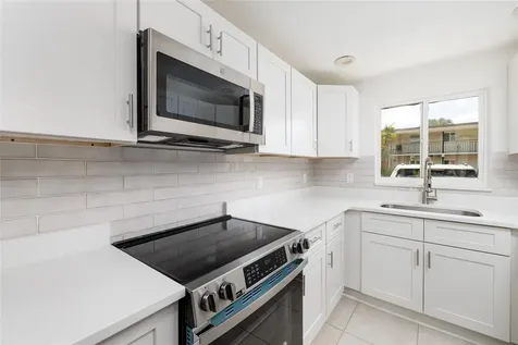 4550 Overlook Drive NE St Petersburg FL 33703