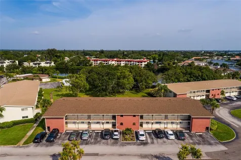 4550 Overlook Drive NE St Petersburg FL 33703