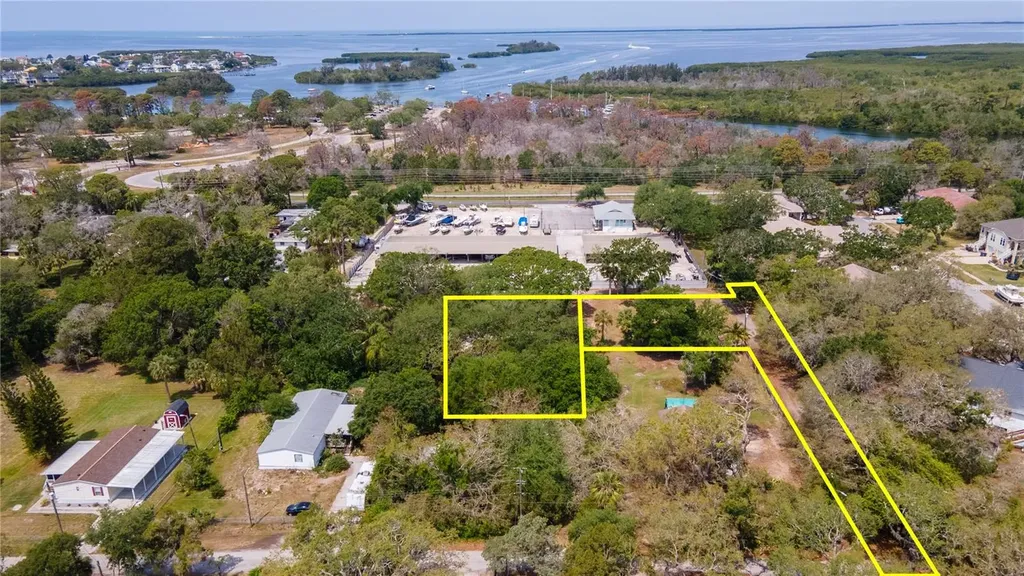 1810, 1814 Cemetery Road Holiday FL 34691