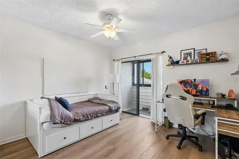 8727 Bardmoor Place Seminole FL 33777