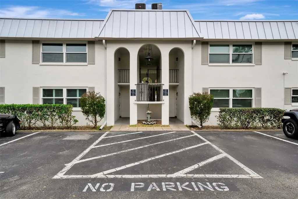 5800 Hollywood Boulevard Sarasota FL 34231