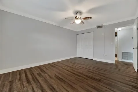 5800 Hollywood Boulevard Sarasota FL 34231
