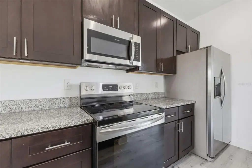 105 Cimarron Lane Kissimmee FL 34759