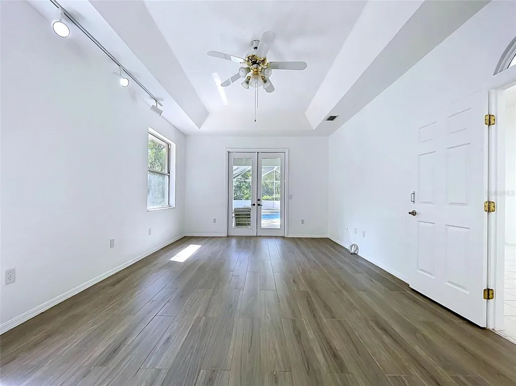 464 E Liberty Street Hernando FL 34442