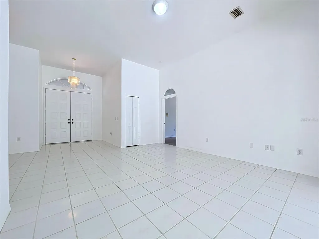 464 E Liberty Street Hernando FL 34442