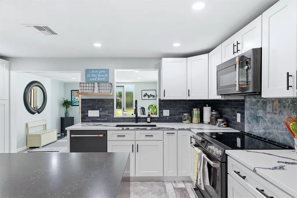 4300 Eastern Parkway Sarasota FL 34233