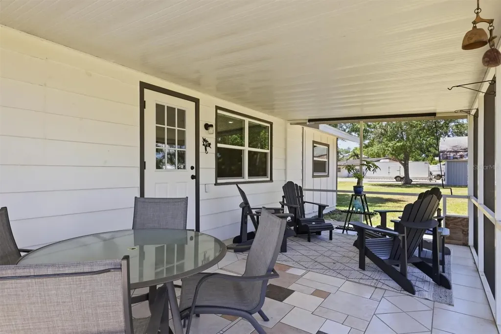 4300 Eastern Parkway Sarasota FL 34233