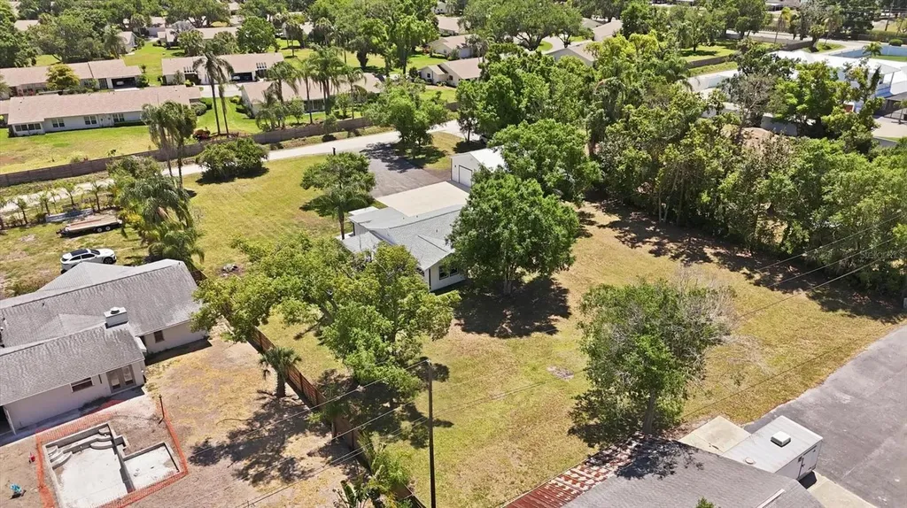 4300 Eastern Parkway Sarasota FL 34233