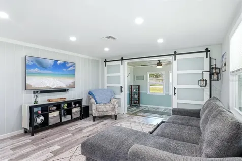4300 Eastern Parkway Sarasota FL 34233