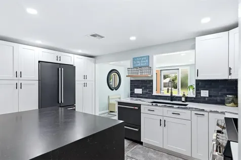 4300 Eastern Parkway Sarasota FL 34233