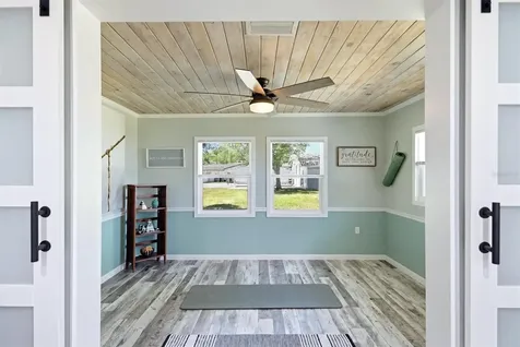 4300 Eastern Parkway Sarasota FL 34233