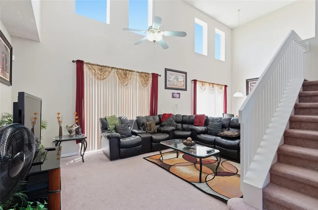 27 Inconnu Drive Kissimmee FL 34759