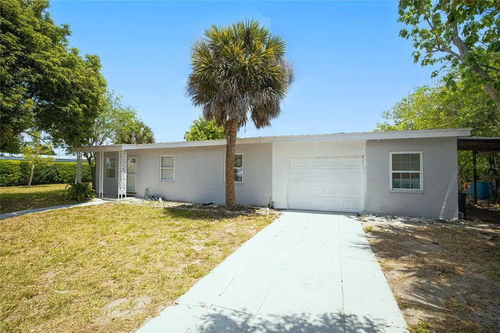 203 Waterway Circle NE Port Charlotte FL 33952