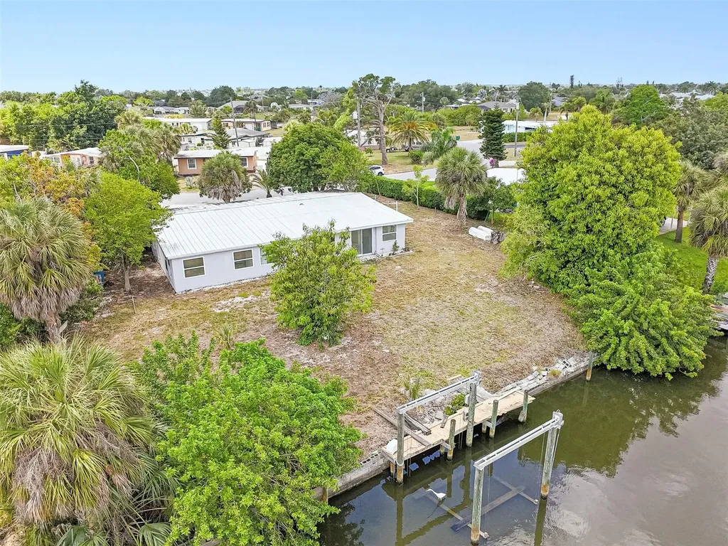 203 Waterway Circle NE Port Charlotte FL 33952