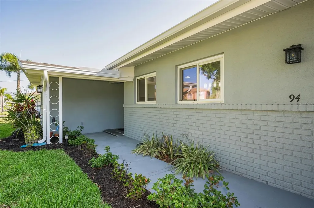 94 Nicholas Drive Dunedin FL 34698